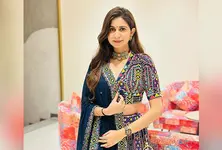 Guj HC extends stay over Kinjal Dave singing ‘Char Char Bangadi Wali Gaadi’ song