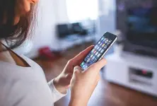 50% of time Indian users pick up their phones out of habit: Report